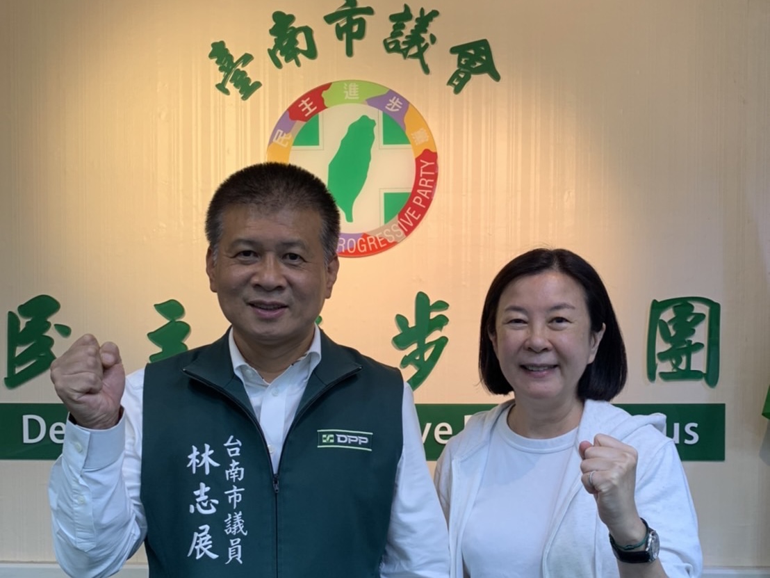 台南民進黨正式推出正副議長人選   邱莉莉：議會最大黨要凝聚台南共識，推動議會改革。