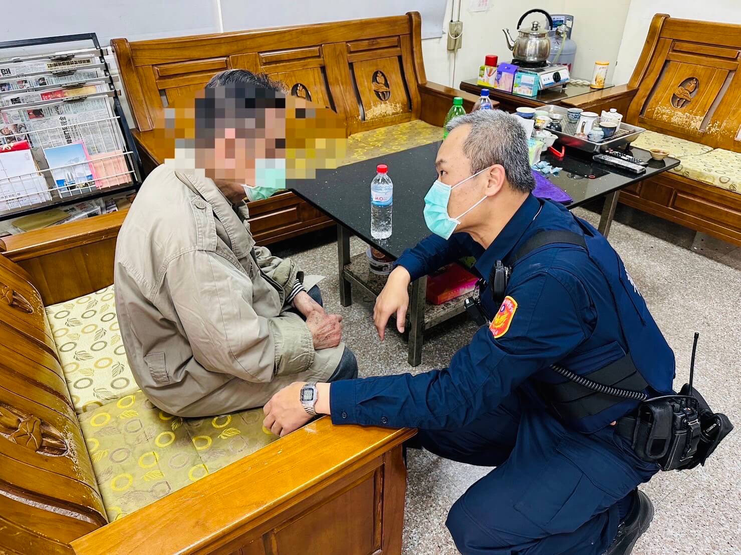 ​暖心零距離！安平警積極協助老翁平安返回高雄的家