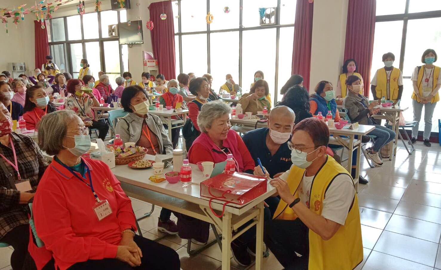 弘開「健康樂活好時光」傳遞幸福溫馨關懷高齡福祉情