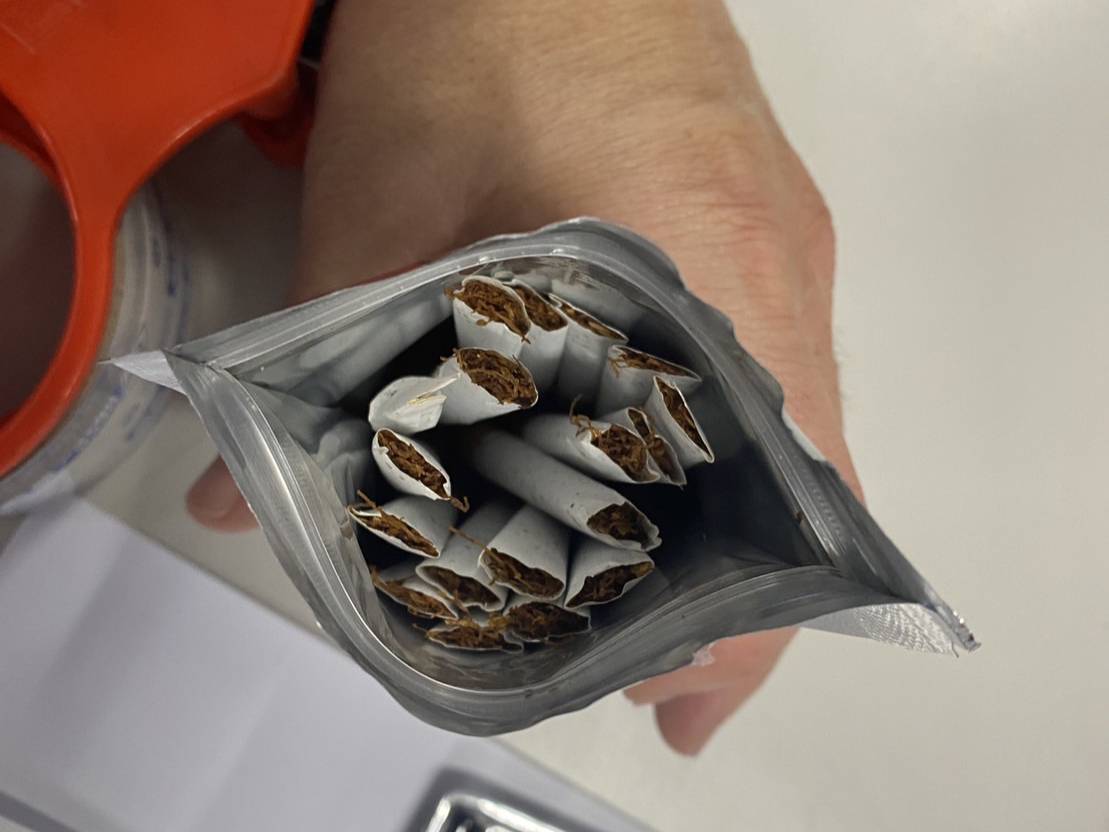 ​飯飽抽毒菸立遭警盤檢  男持有金馬彩虹k菸遭送辦