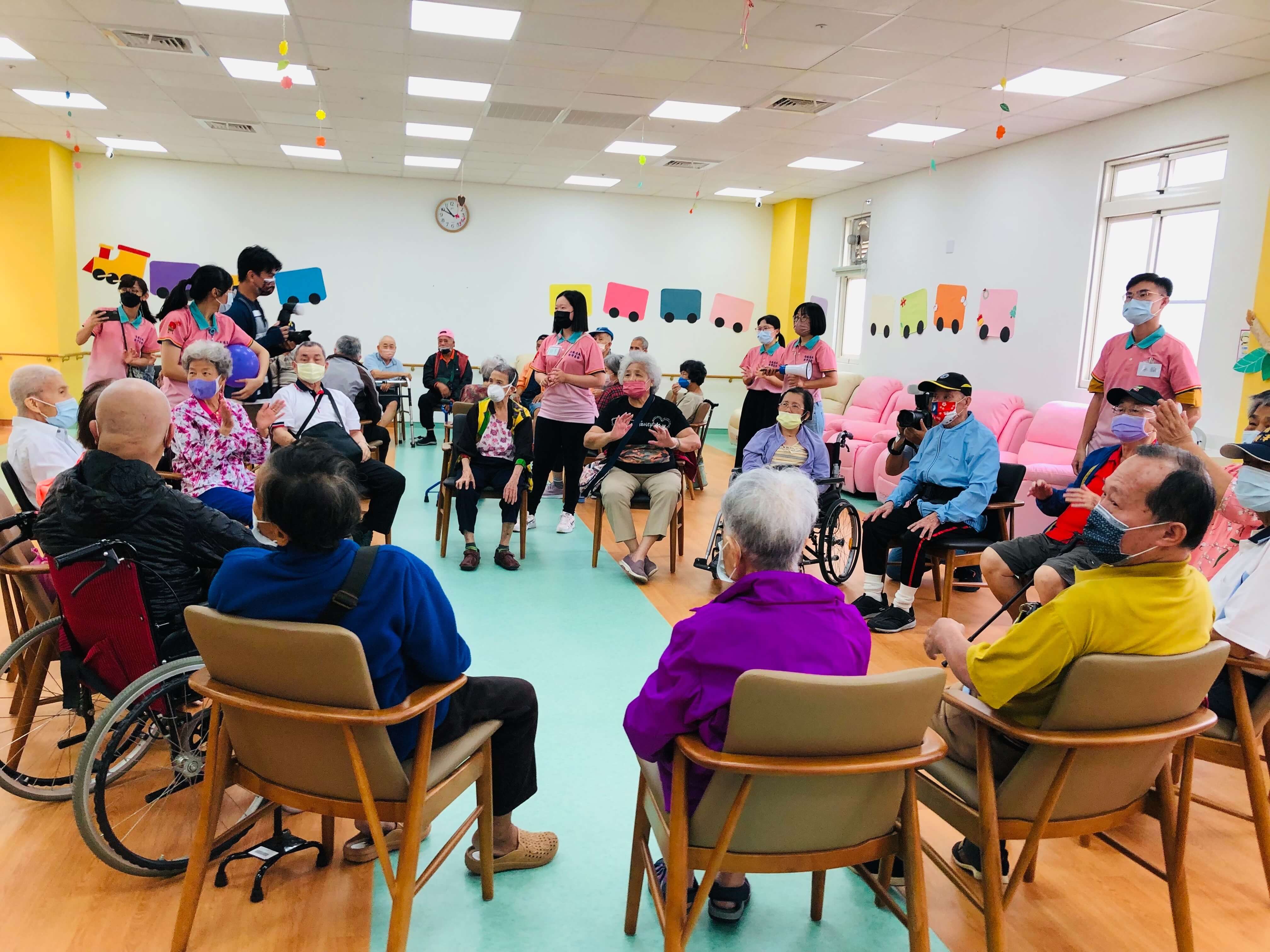 ​臺南市議會第4屆第1次社會局業務報告  南市社會局持續營造友善社褔、落實弱勢照顧