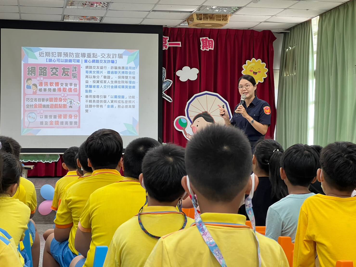 ​南警小學堂入校宣導 宅港反毒防詐護交安