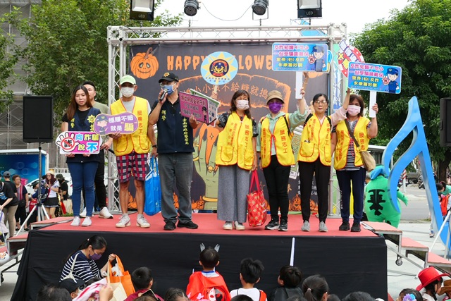 Trick or Treat！「萌鬼」出沒！永康警揪團捉「詐欺鬼」 建立孩童識詐觀念
