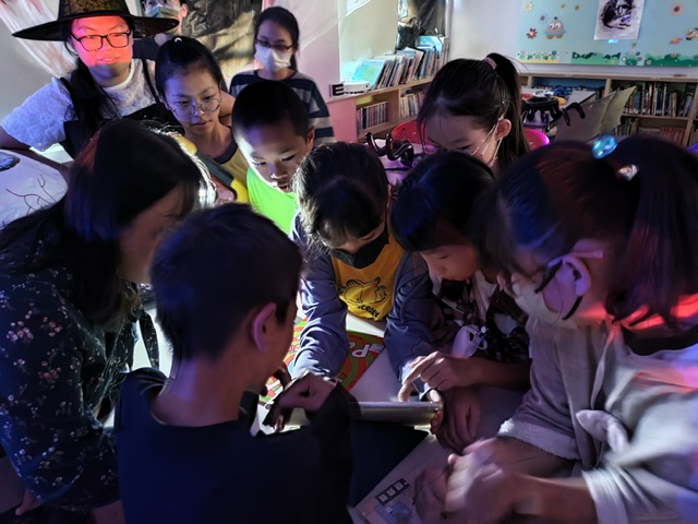 台南​北門國小萬聖節密室逃脫英語日活動── 英語、互助、共好