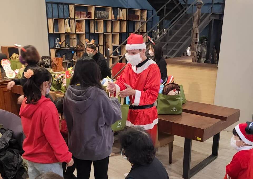 ​重修舊好  聖誕有禮  舊愛幸福  暖冬送愛