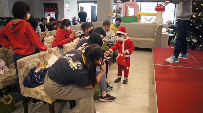 ​重修舊好  聖誕有禮  舊愛幸福  暖冬送愛