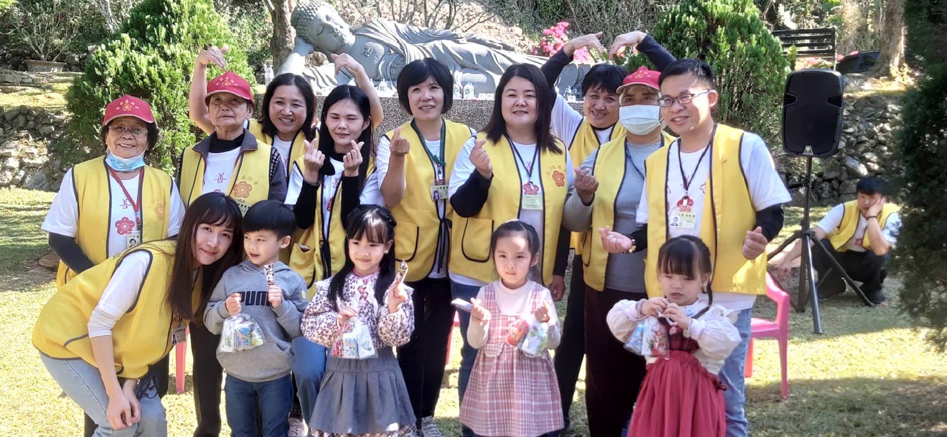 垃圾不落地、山林更美麗!   弘開愛心志工邀您一起拾起垃圾成為地球的守護者