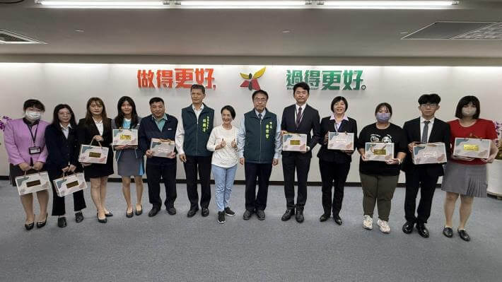 南市防詐宣導巡迴列車啟動  市長讚許並表揚攔阻、破案有功人員
