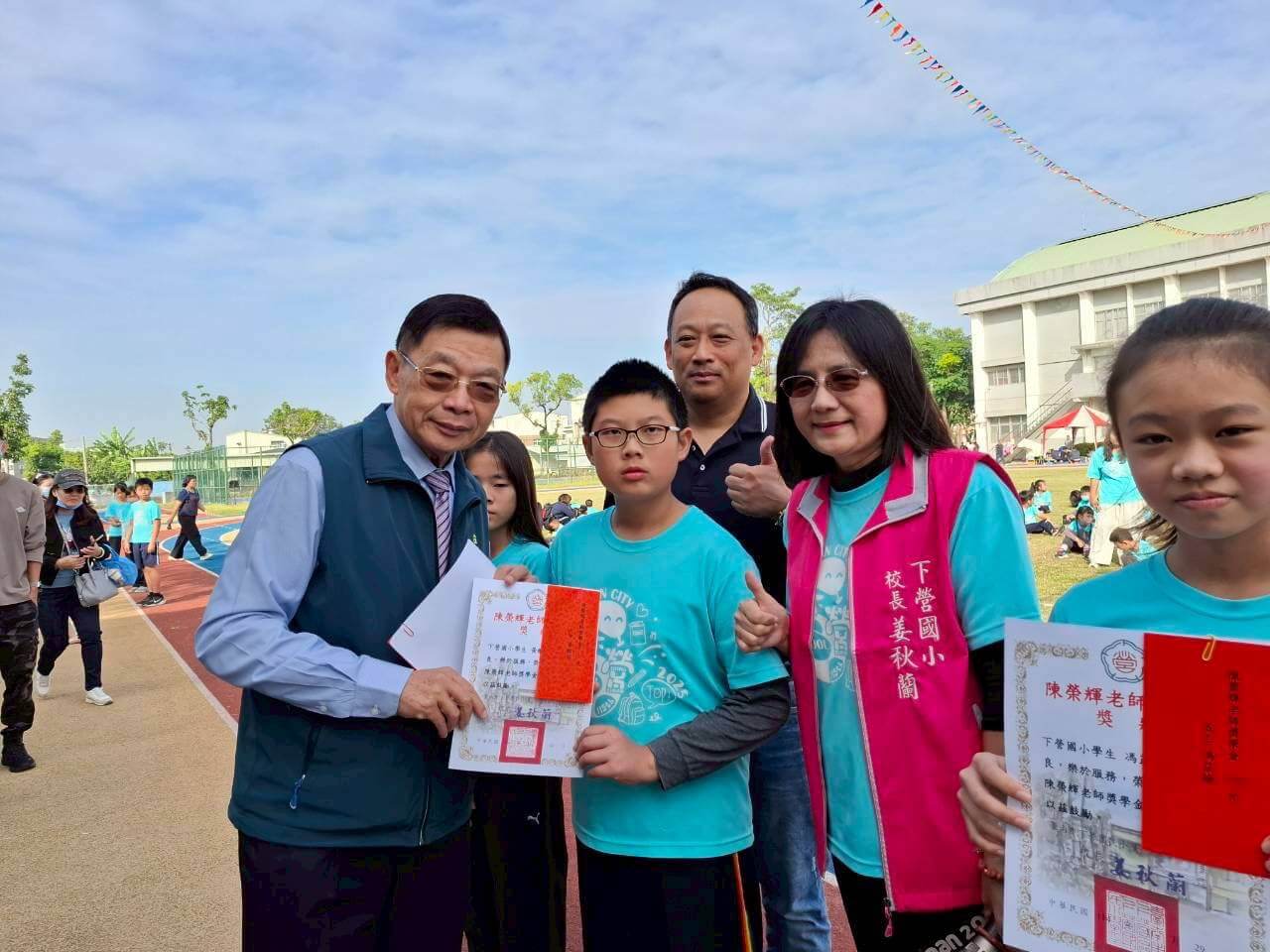 ​下營國小116週年校慶運動會  口足畫家楊恩典展現生命教育韌性   跨界資源挹注打造社區共享盛典